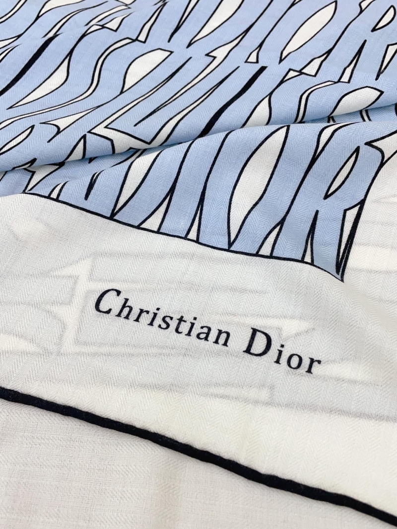 CHRISTIAN DIOR